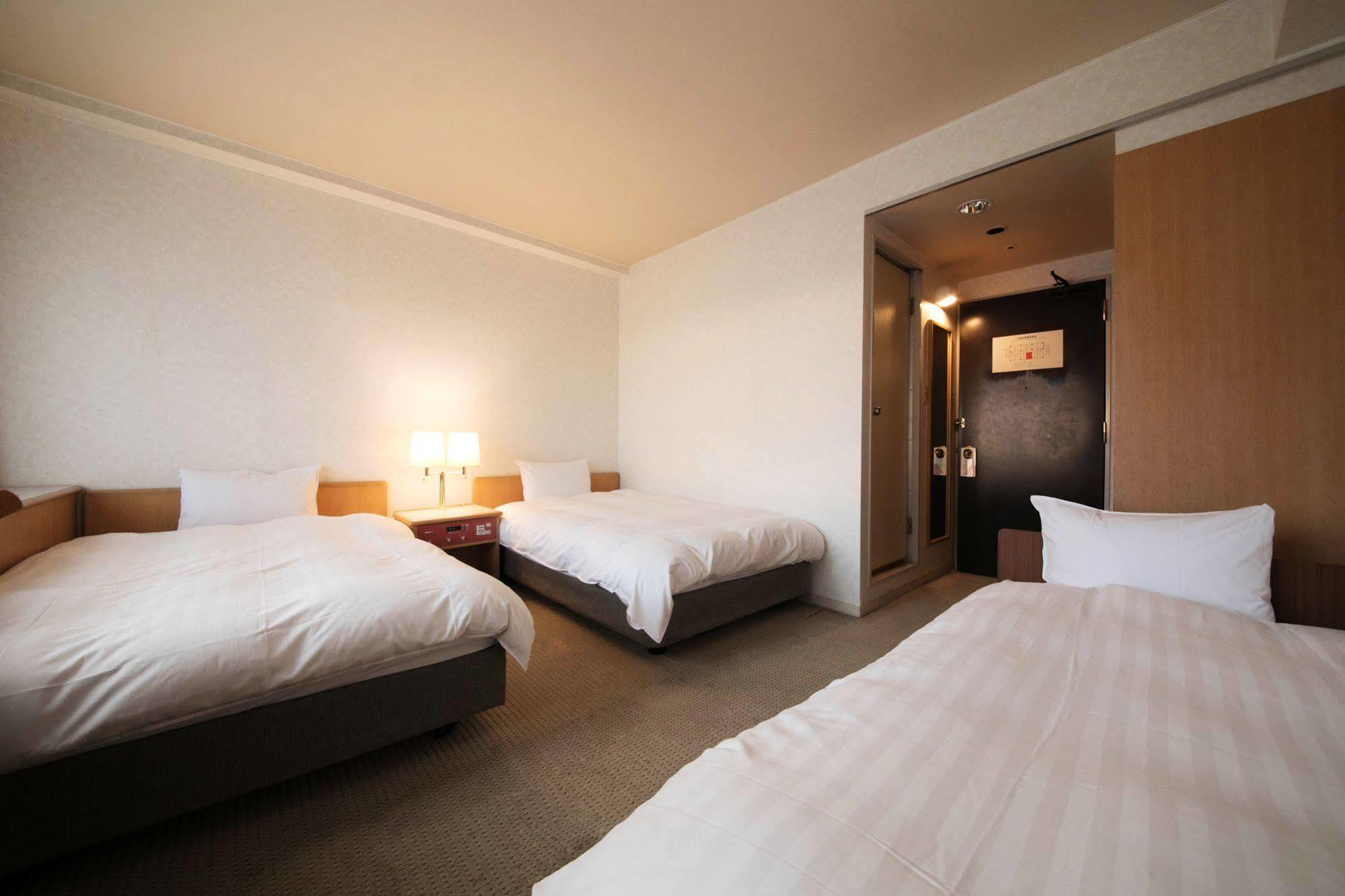 Mito Hotel Season Екстериор снимка